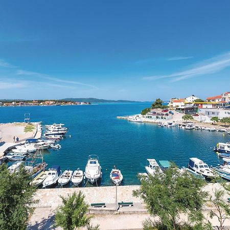 Nice Home In Sibenik With Kitchen 外观 照片