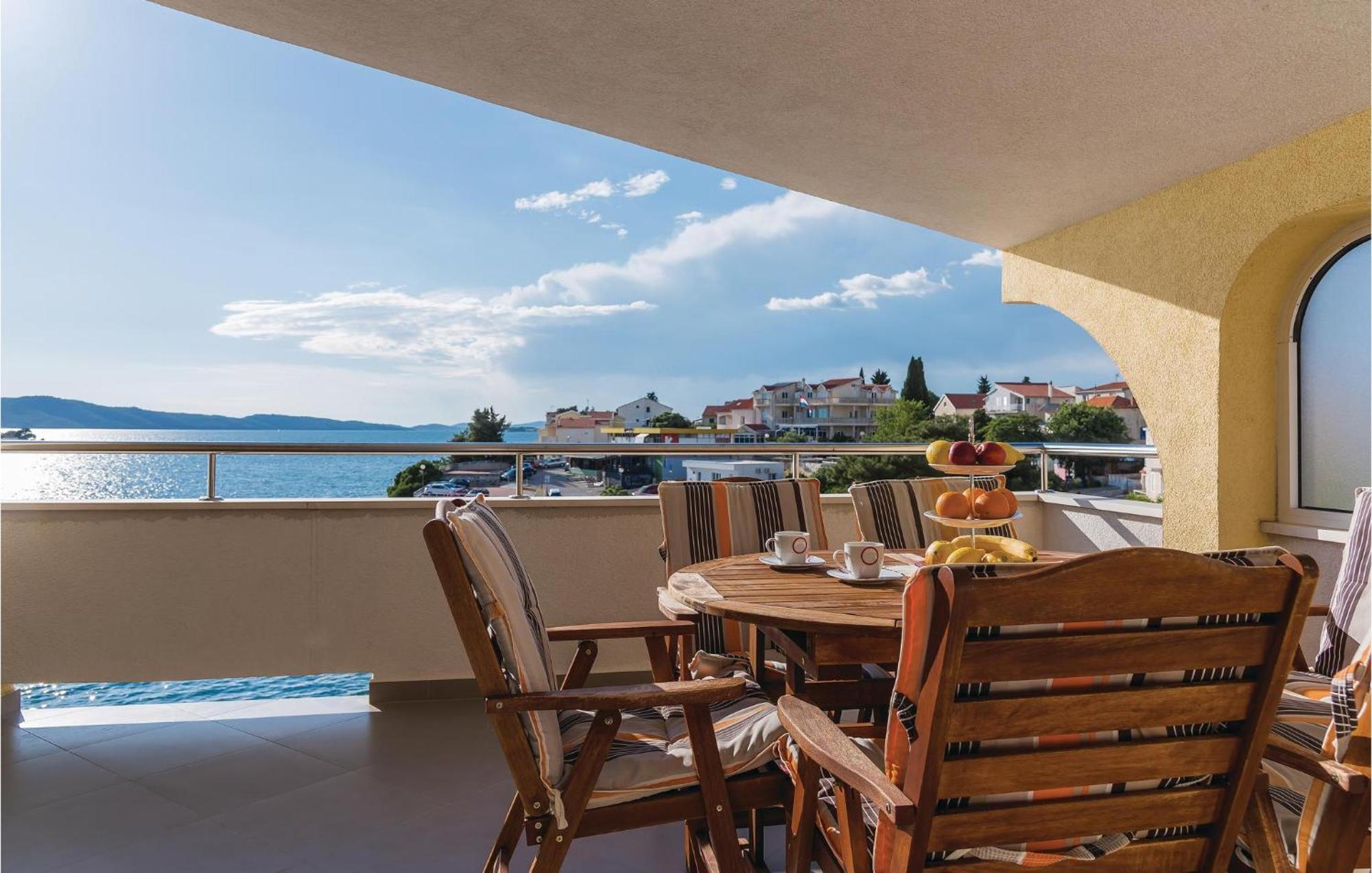 Nice Home In Sibenik With Kitchen 外观 照片