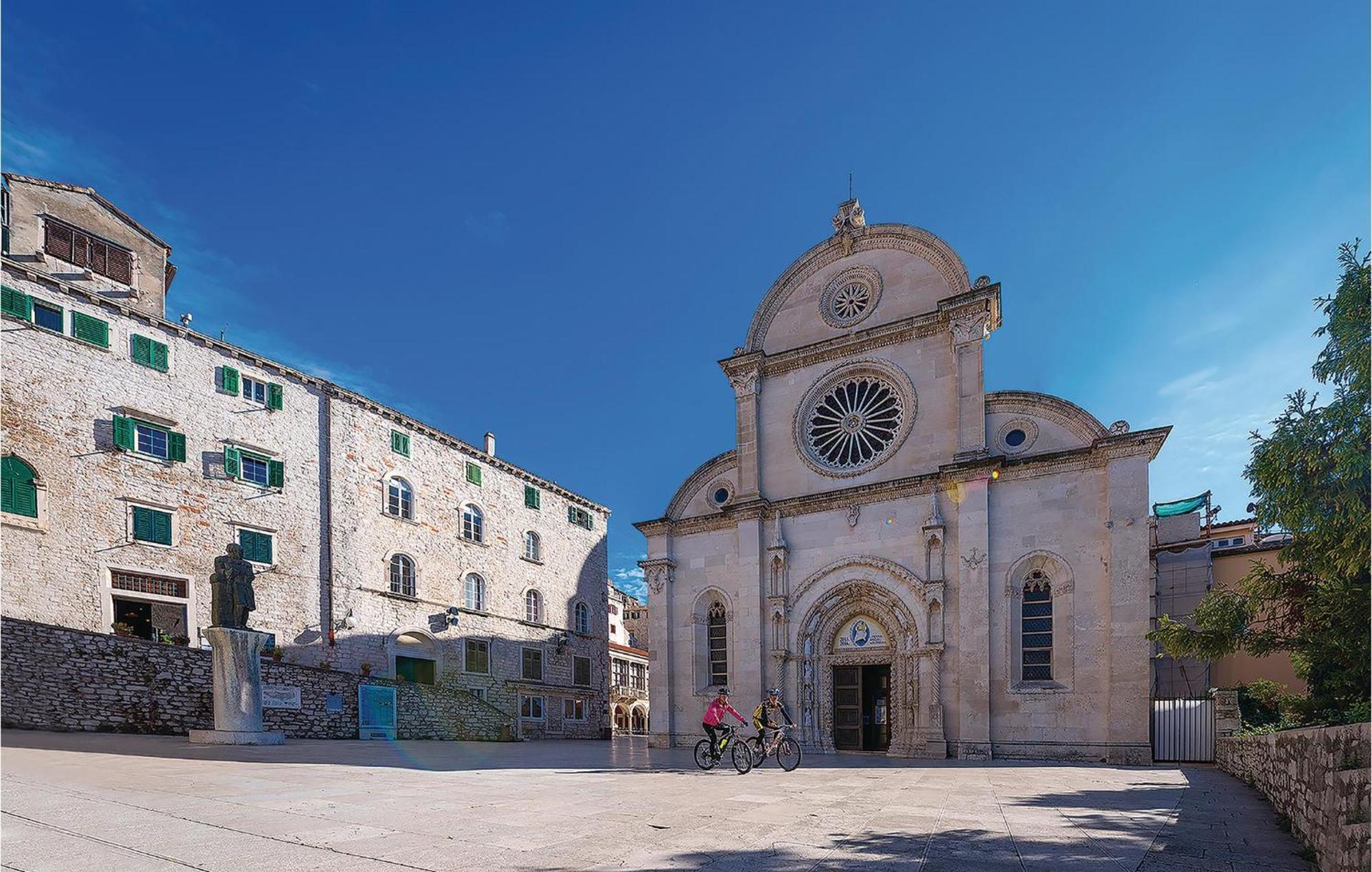 Nice Home In Sibenik With Kitchen 外观 照片