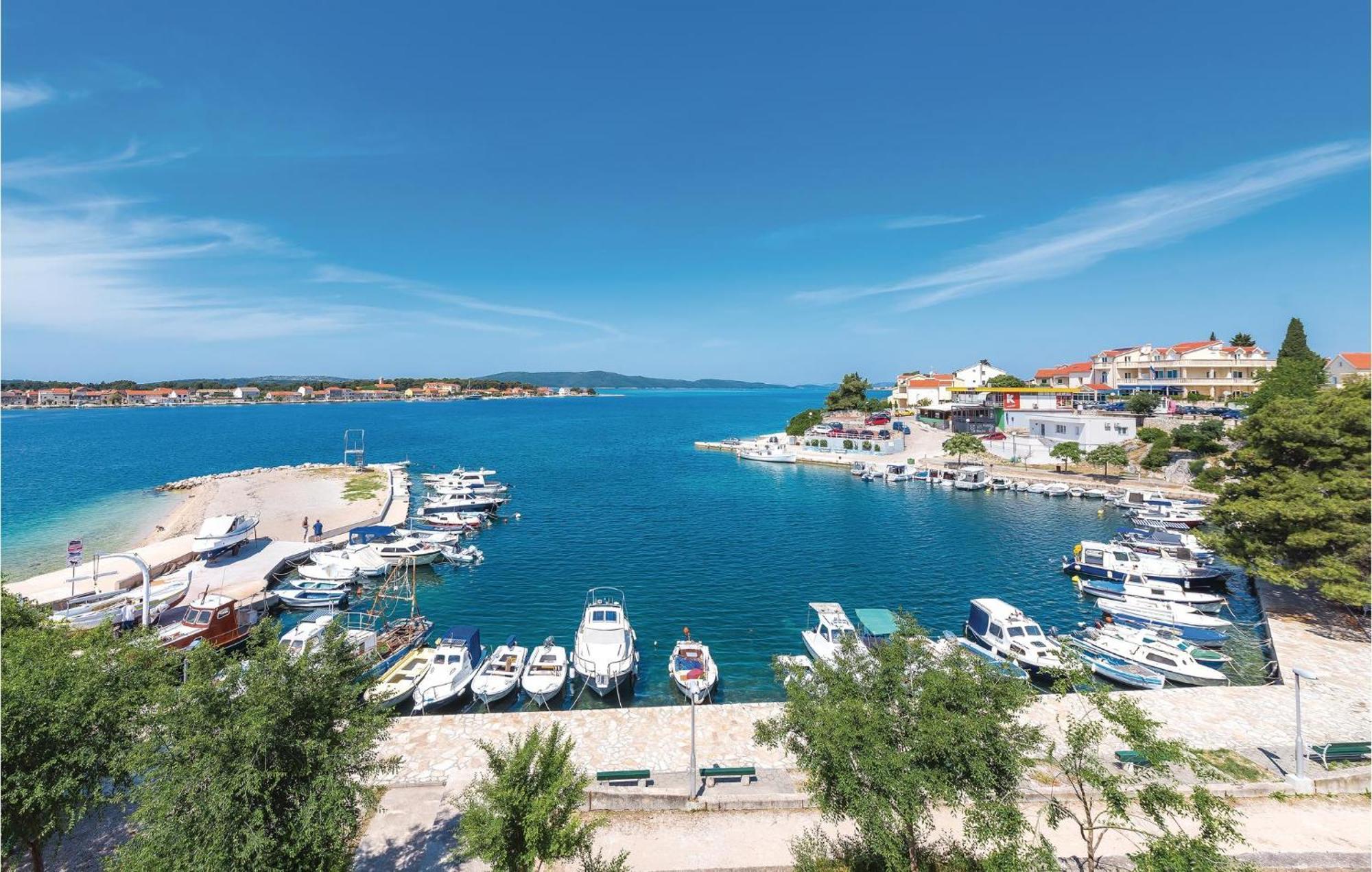 Nice Home In Sibenik With Kitchen 外观 照片